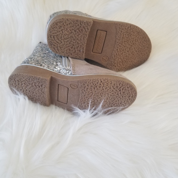 Girls boots - Picture 2 of 8